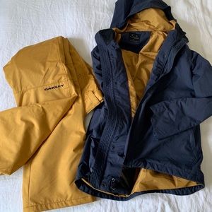 Men’s Oakley snowboard pants and jacket